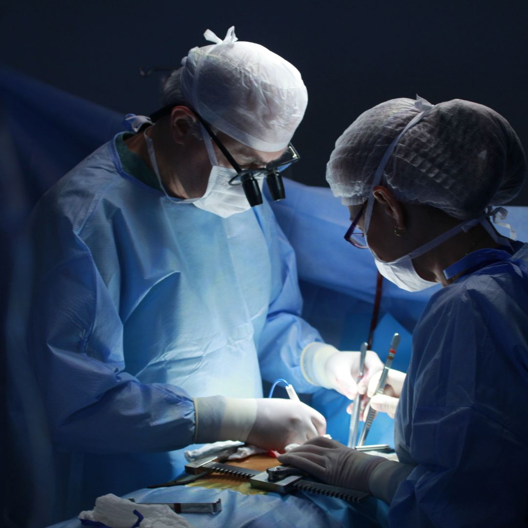 SURGICAL ASSISTANT VS. SURGICAL TECHNOLOGIST THE DIFFERENCE FOR