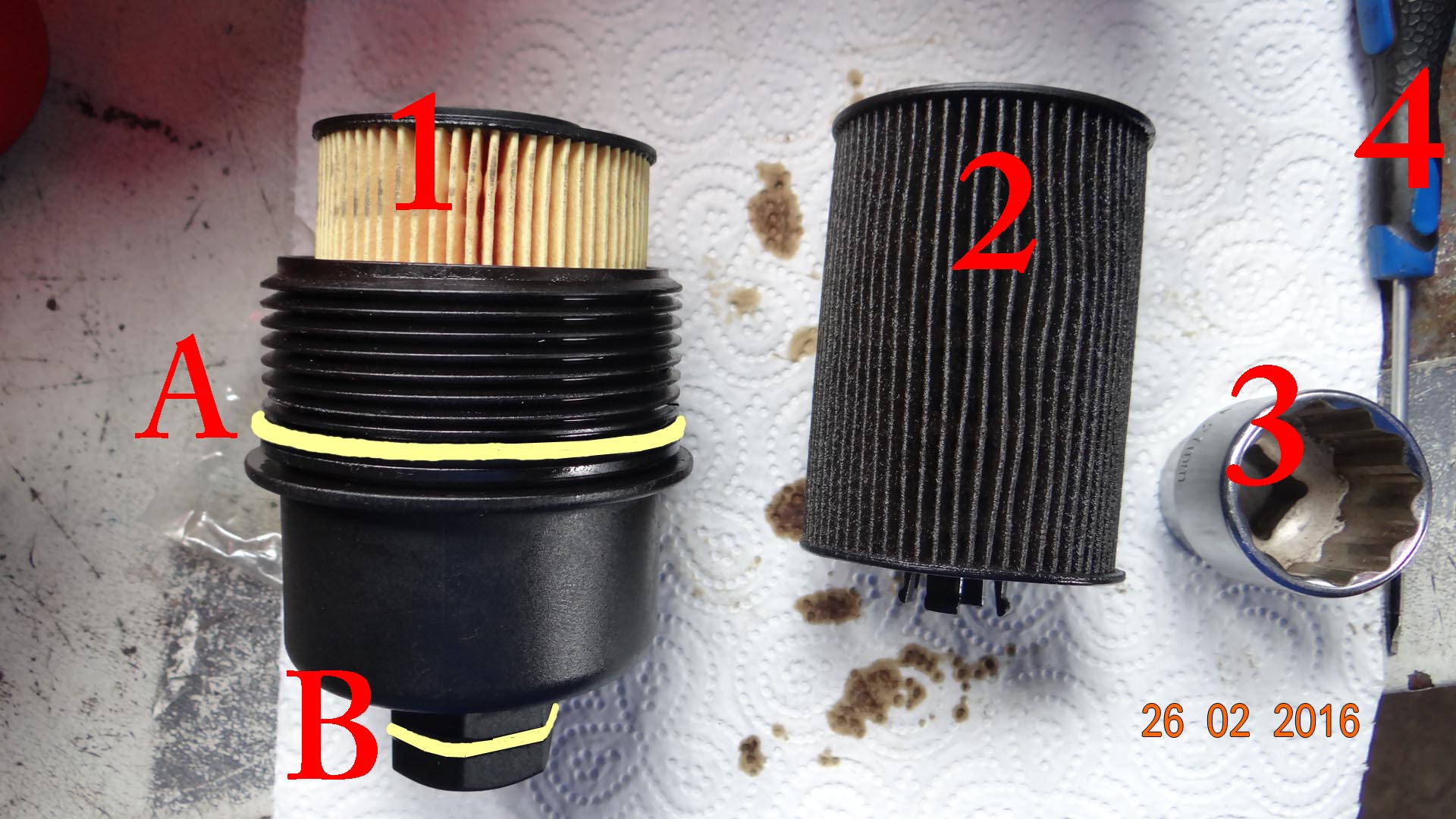 bert Rowe, Lofty's homepage. Aclass info W169, Engine lubrication