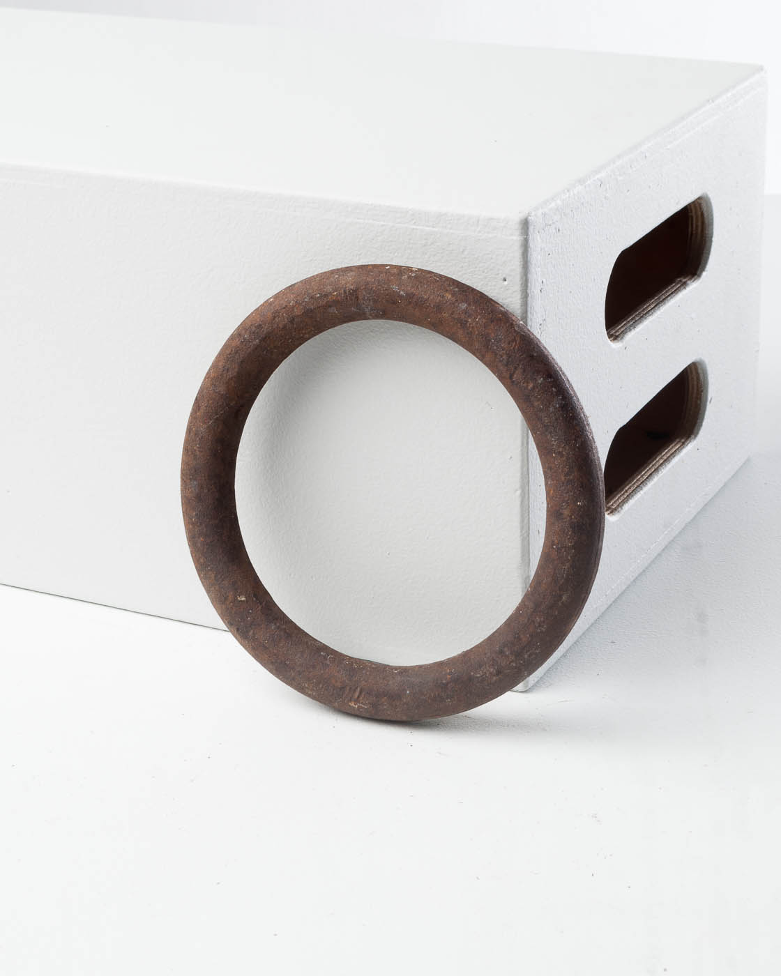 FA091 Rusted Ring Prop Rental ACME Brooklyn