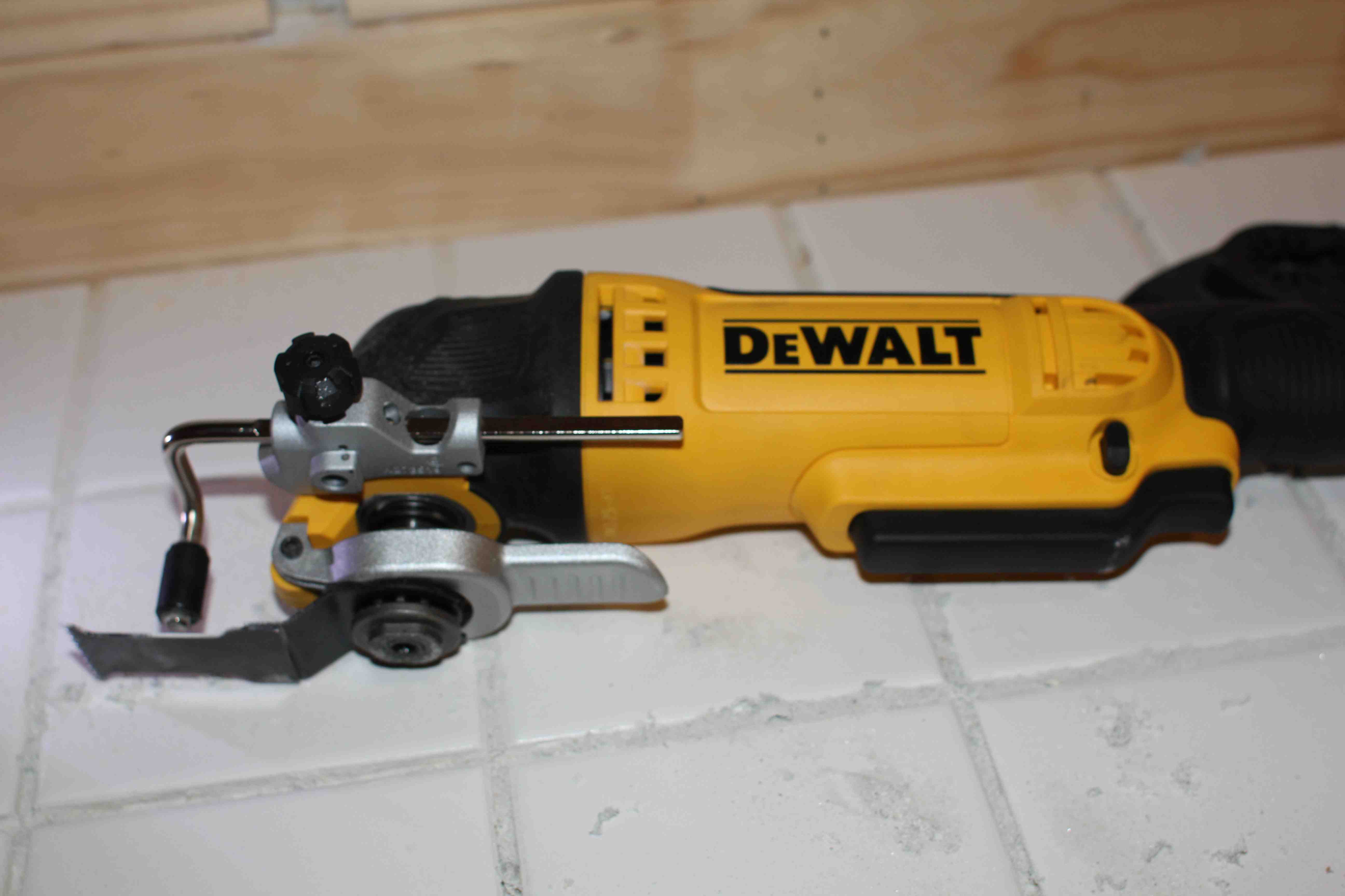 DEWALT 20V Oscillating MultiTool DCS355D1 A Concord Carpenter