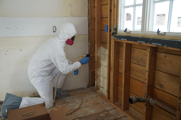 How To Use DAP Pro System 600 Spray Foam kit Concord Carpenter
