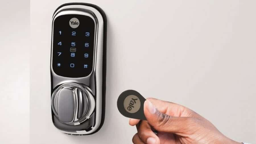 How To Open and Lock A Yale Lock? Details Guide