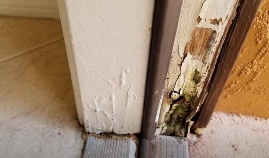 House Front Door Won't Open From Inside or Outside, What to Do?