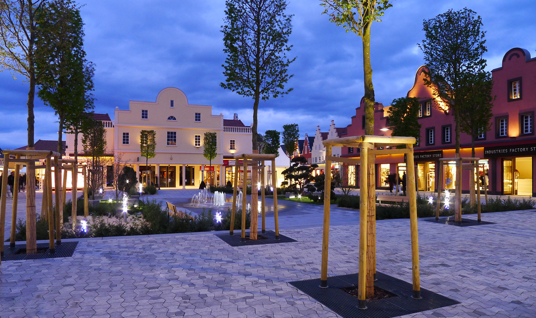 The Style Outlet Roppenheim L'Acte Lumière