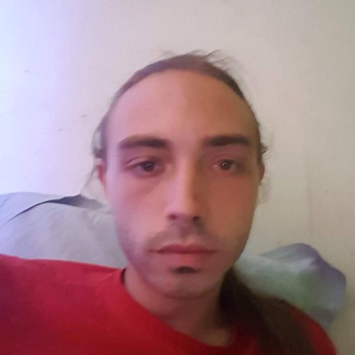 Arnaud la soumise (Larbin soumis ProvenceAlpesCôte d'Azur) Larbin très soumis de Nice pour