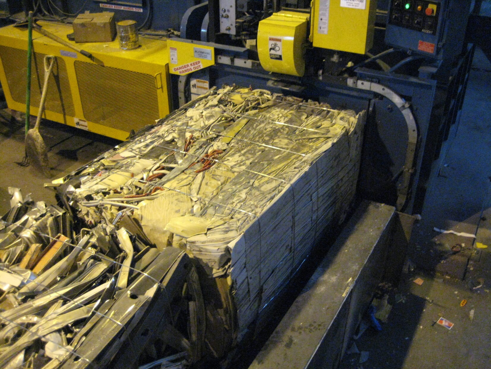 TwoRam AutoTie Recycling Balers in Utah Action Compaction Equipment