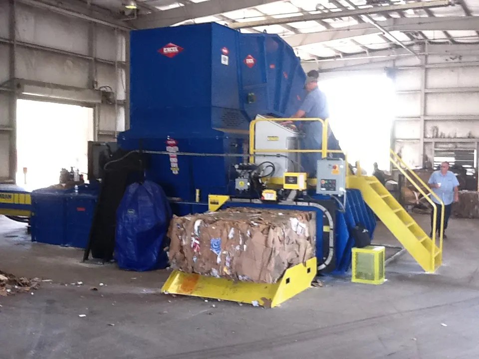 An Overview of Industrial Balers Action Compaction