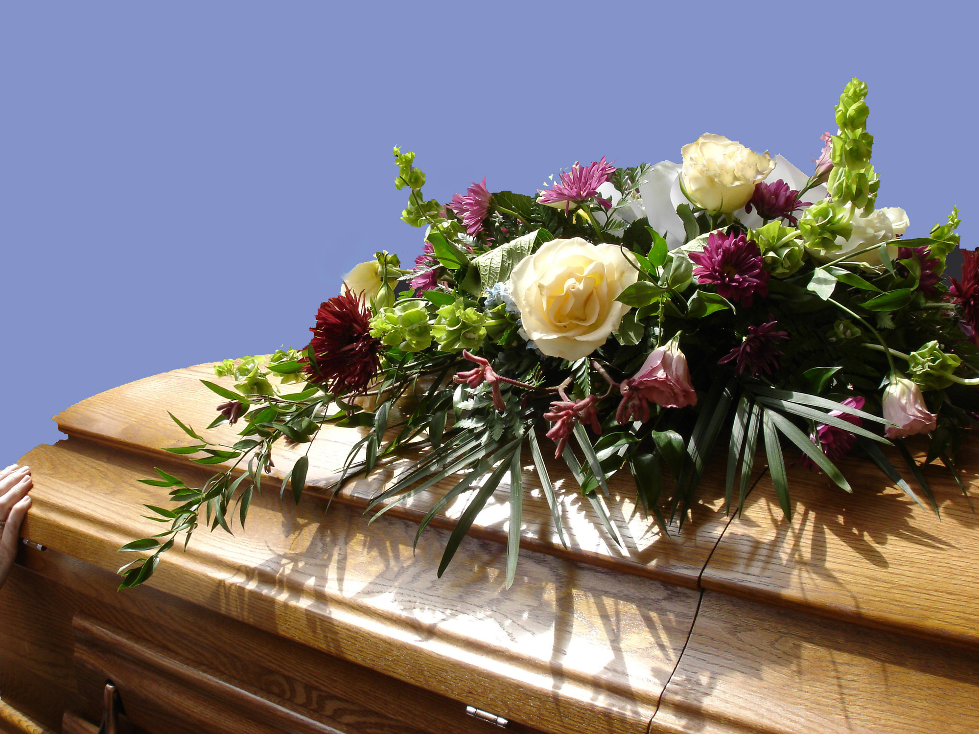 A Brief Guide to Buying Funeral Flowers