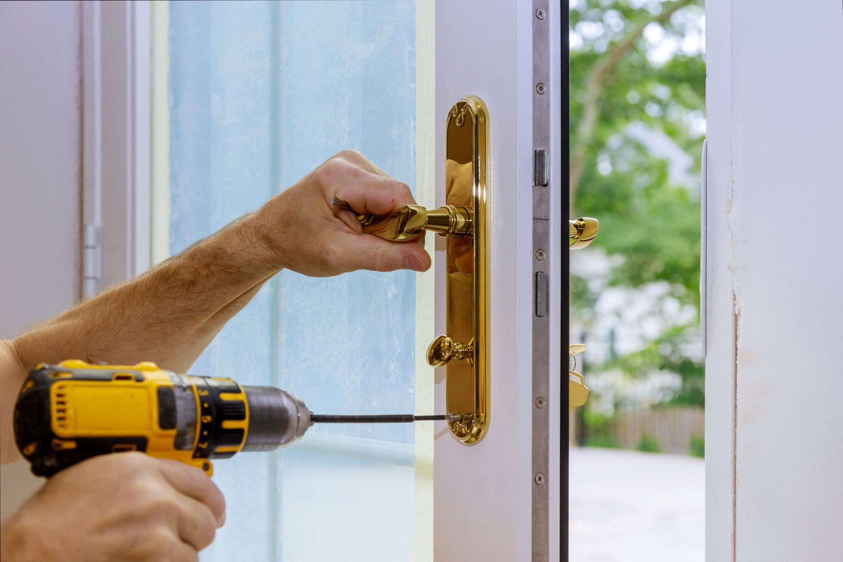 How Much Should a Locksmith Cost?