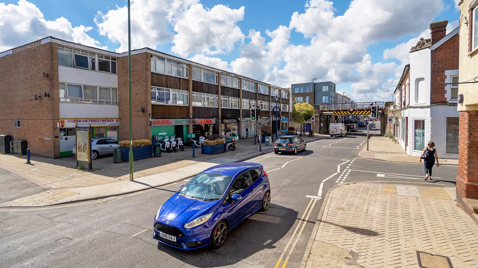 Property Auctions 22/Sep/2022 3 Queen Street, Horsham, West Sussex