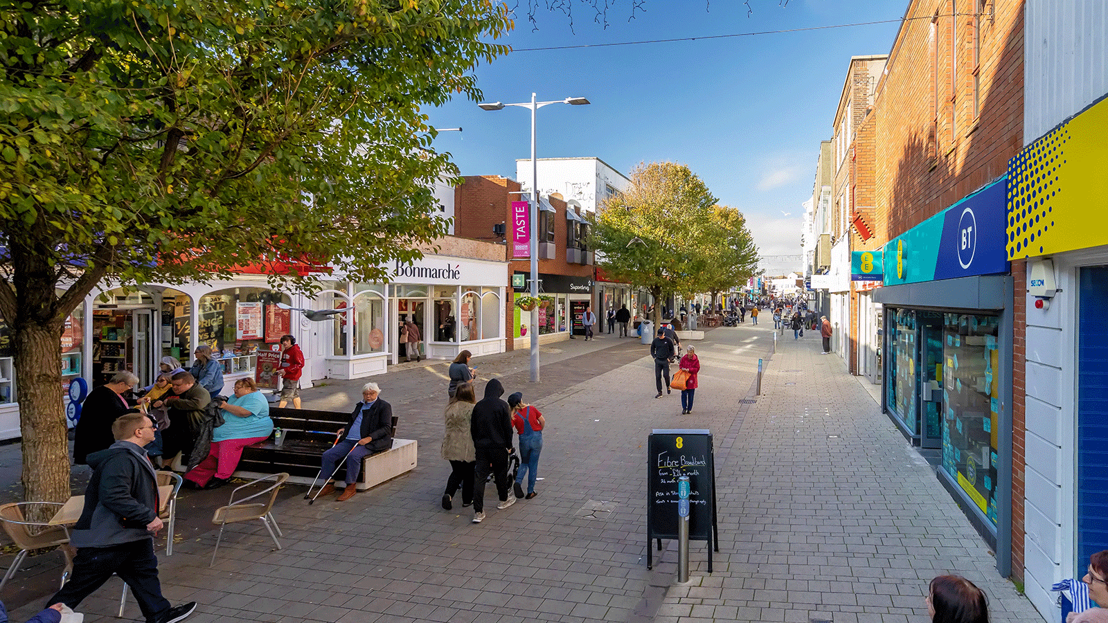 Property Auctions 15/Dec/2022 14/16 London Road, Bognor Regis, West