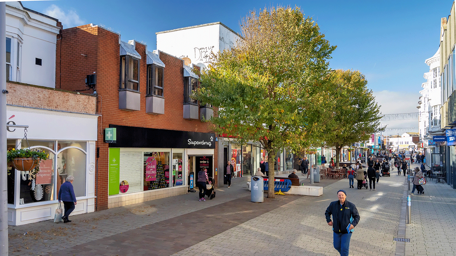 Property Auctions 15/Dec/2022 14/16 London Road, Bognor Regis, West