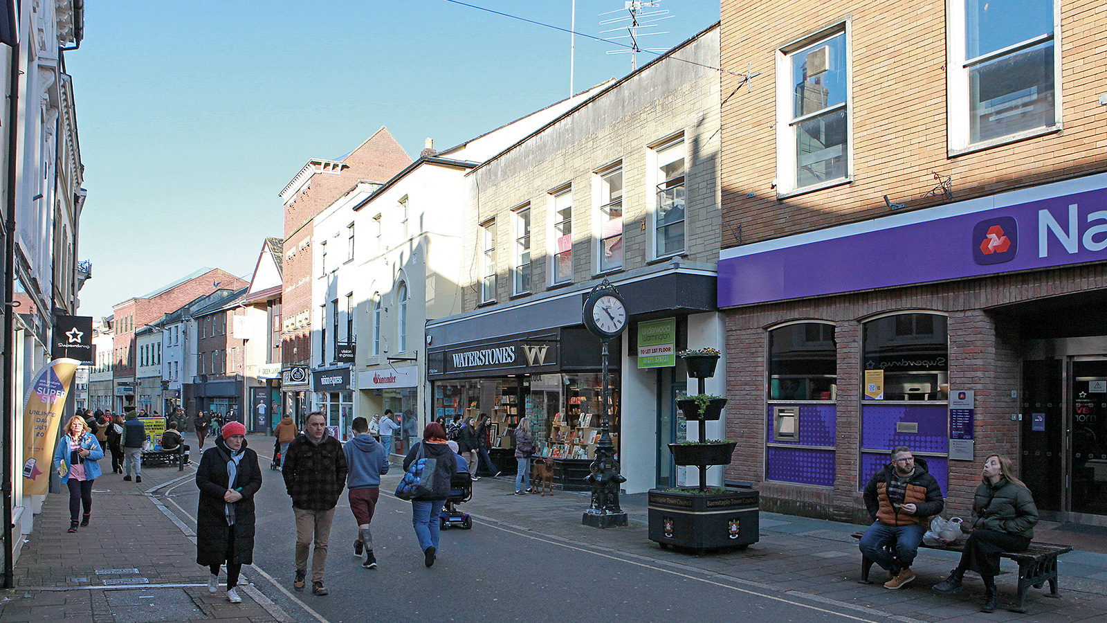 Property Auctions 16/Feb/2023 42 High Street, Barnstaple, Devon, EX31