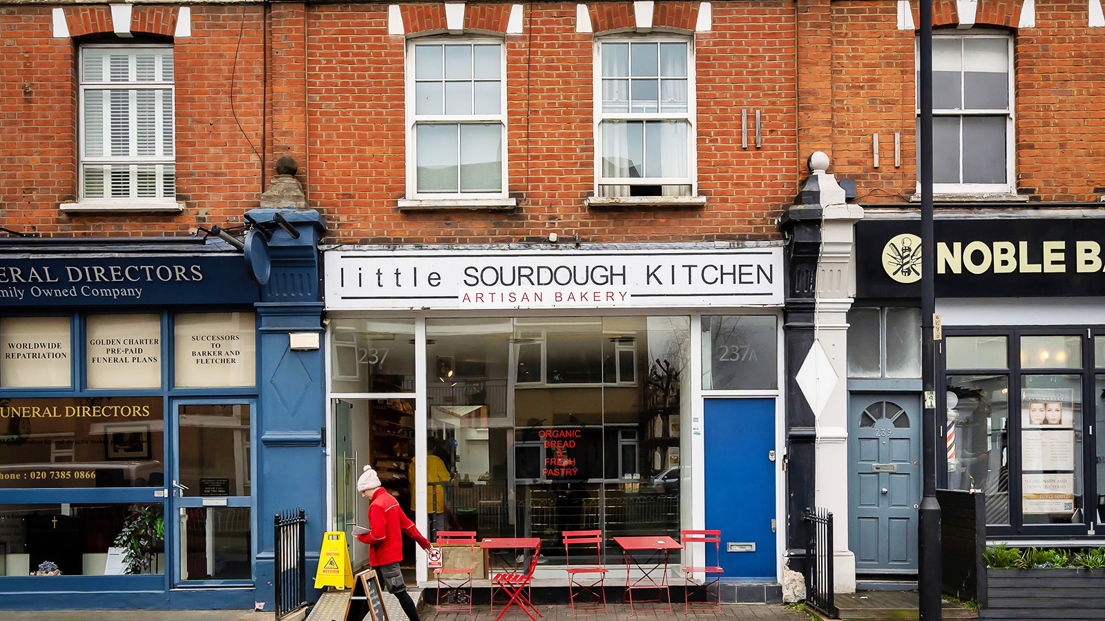 Property Auctions 30/Mar/2023 237 Munster Road, Fulham, London, SW6