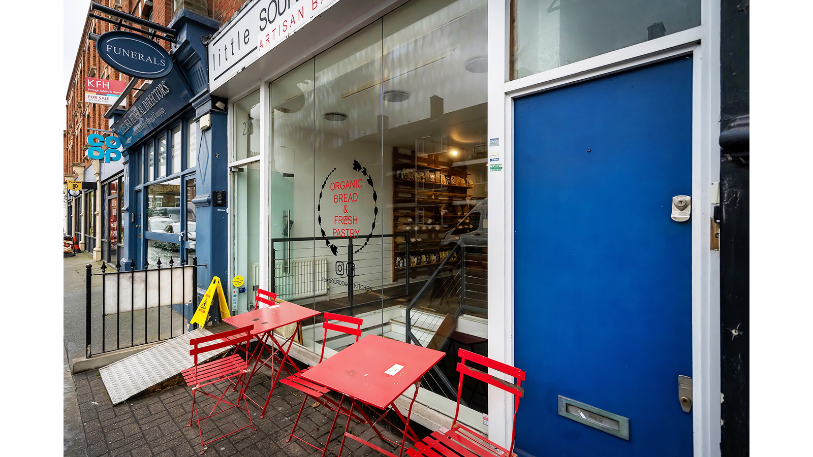 Property Auctions 30/Mar/2023 237 Munster Road, Fulham, London, SW6