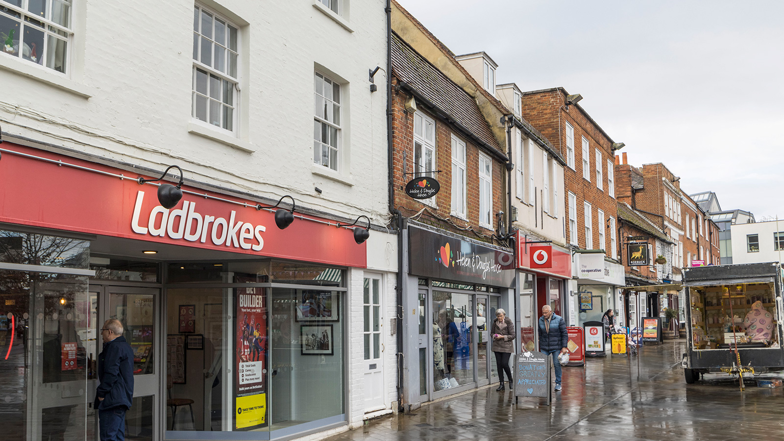 Property Auctions 30/Mar/2023 13 Market Place, Wokingham, Berkshire