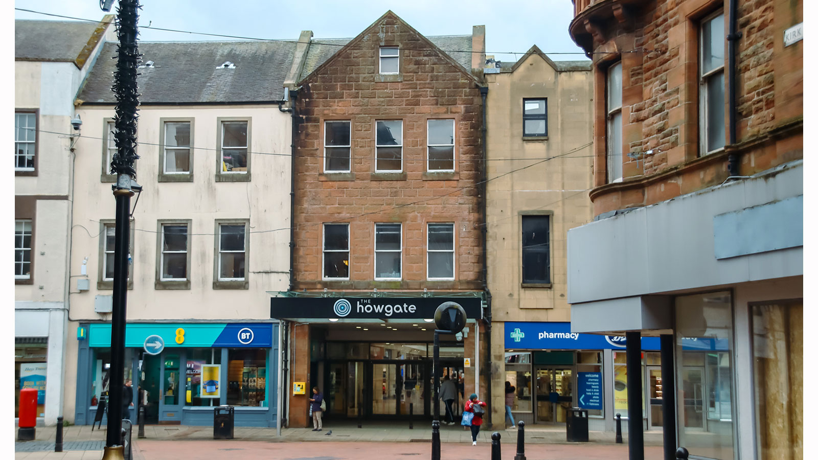 Property Auctions 18/May/2022 Howgate Shopping Centre, High Street