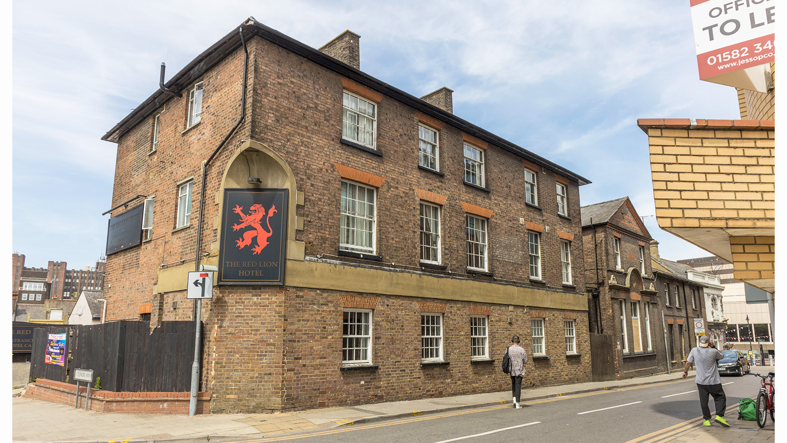 Property Auctions 12/Jul/2022 The Red Lion Hotel & 48 Castle Street