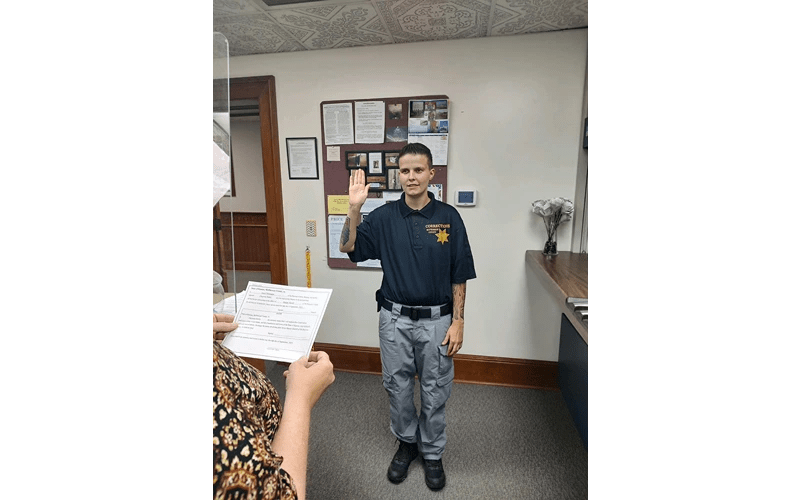 McPherson County Correctional Officer Arrested on Contraband Charge(03)