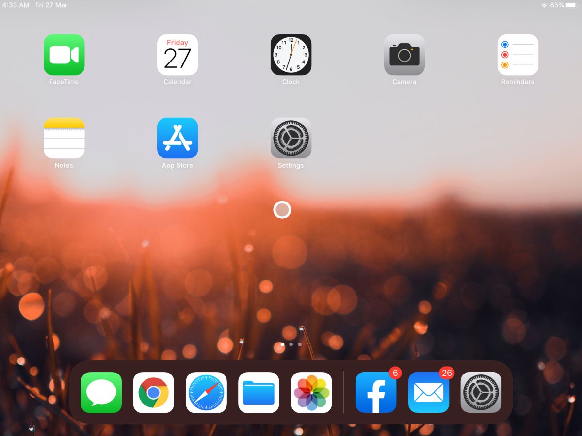 How to fix the mouse pointer stuck on an iPad