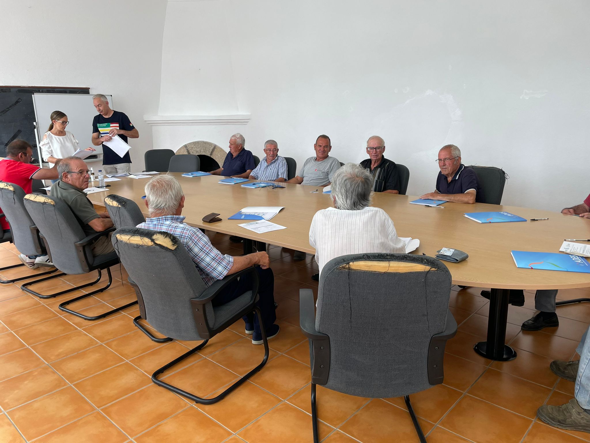 Formação de COTS (Conduzir e Operar o Trator em Segurança). ADES