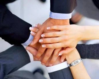 Ecco come diventare milionari a 80 anni: il fondatore Nardi pensa che 1500 euro in più siano un regalo da lasciare ai dipendenti Ecco come diventare milionari a 80 anni: il fondatore Nardi pensa che 1500 euro in più siano un regalo da lasciare ai dipendenti