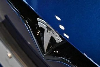Tesla affonda in Europa: vendite a picco ad aprile, ma chi se ne sorprende? Tesla affonda in Europa: vendite a picco ad aprile, ma chi se ne sorprende?