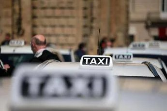 Tassisti, Orsa e Usb: ecco un altro sciopero di 24 ore in quattro città il 28 maggio, perché chi ha bisogno di spostarsi? Tassisti, Orsa e Usb: ecco un altro sciopero di 24 ore in quattro città il 28 maggio, perché chi ha bisogno di spostarsi?