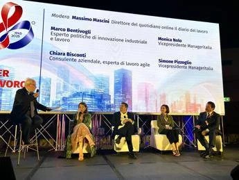 A Milano si radunano 200 manager per un altro dibattito sul “cambiare per non cambiare” A Milano si radunano 200 manager per un altro dibattito sul “cambiare per non cambiare”