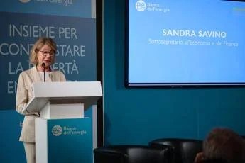 Quando la povertà decide da che parte buttare la dignità e chiudere in soffitta la salute Quando la povertà decide da che parte buttare la dignità e chiudere in soffitta la salute