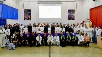 Mulino Bianco compie 50 anni e mette in scena la festa dei 266 assunti di Cremona: tutti convinti che sia un vero regalo di compleanno Mulino Bianco compie 50 anni e mette in scena la festa dei 266 assunti di Cremona: tutti convinti che sia un vero regalo di compleanno