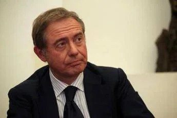 In Italia la green economy fa miracoli: il 99% degli oli lubrificanti è “rigenerato”, o solo una scusa per risparmiare? In Italia la green economy fa miracoli: il 99% degli oli lubrificanti è “rigenerato”, o solo una scusa per risparmiare?