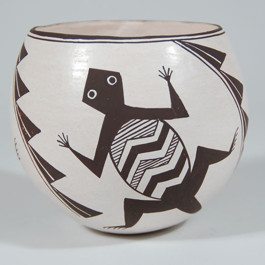 Southwest Indian Pottery Pueblo Contemporary Emma Lewis