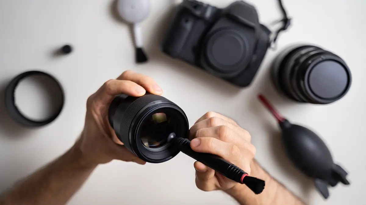 How to Clean Your Camera Lens [Camera Lens Cleaning Guide] 42West