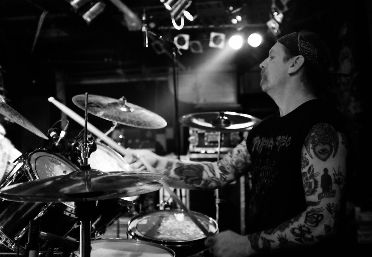 Roadkiller Premieres “Slicker Than Oil” Video Featuring Dave Witte on