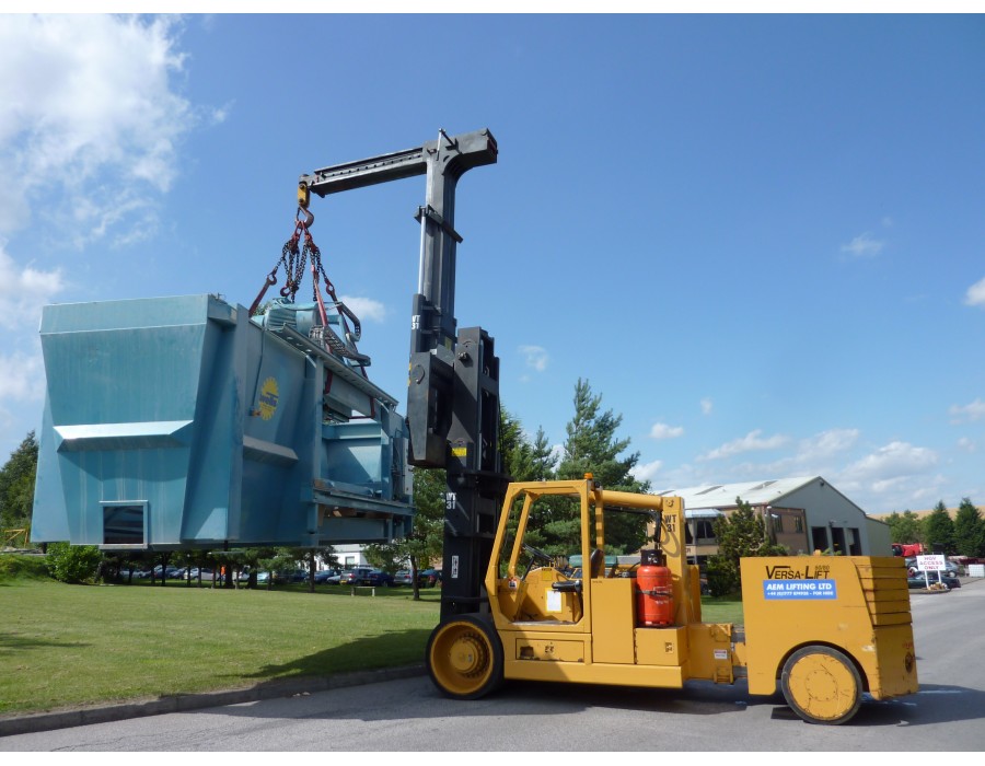 Versalift 60/80 Extendible Frame Truck