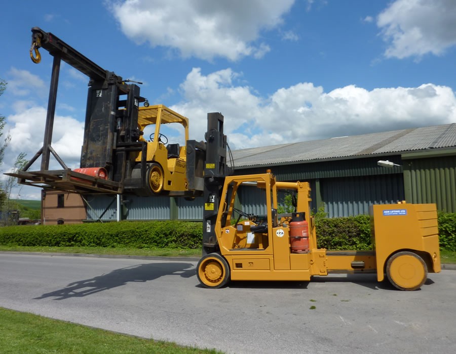 Versalift 40/60 Extendible Frame Truck