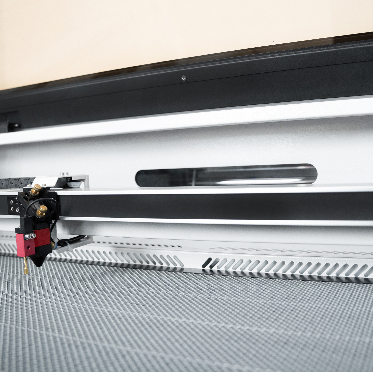 China AEON MIRA 9 Co2 Laser Cutting & Engraving Machine