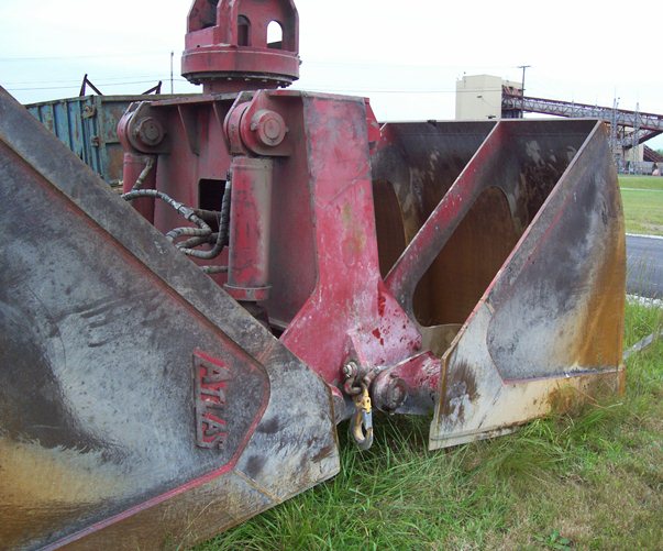 Atlas ECrane Hydraulic Clamshell Bucket 13.1 Cubic Yards