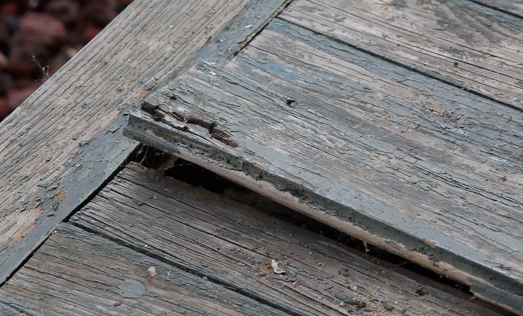 Home AERATIS PORCH FLOORING