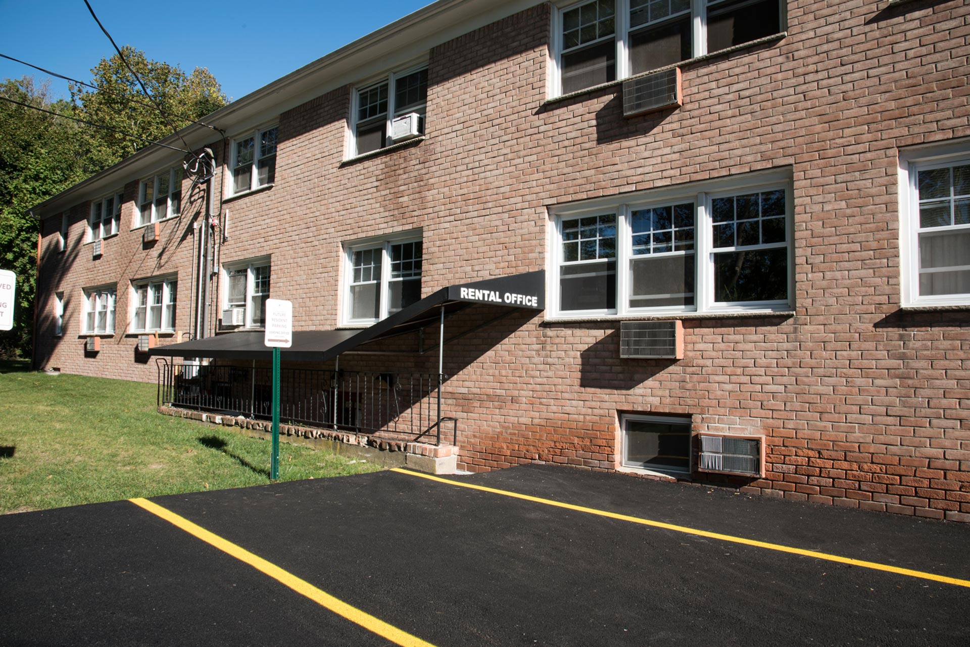 Berkeley Square Apartments Affiliated Management