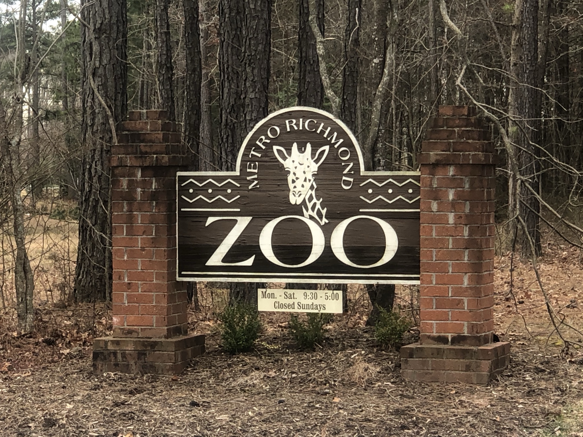 Visiting The Metro Richmond Zoo With A Frugal Chick (I Got To Pet a