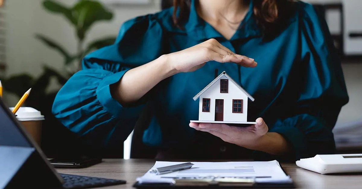 Home Insurance Cost in Florida Why It's So Expensive Agency Height