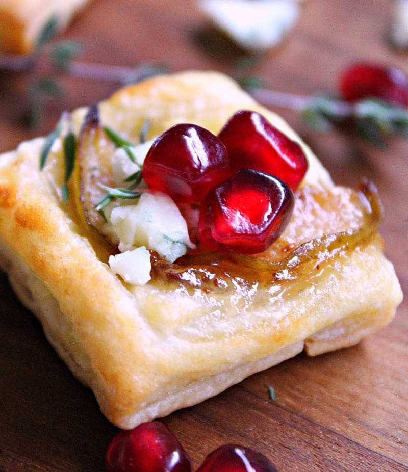 Pear Blue Cheese Puff Pastry Bites A Gouda Life