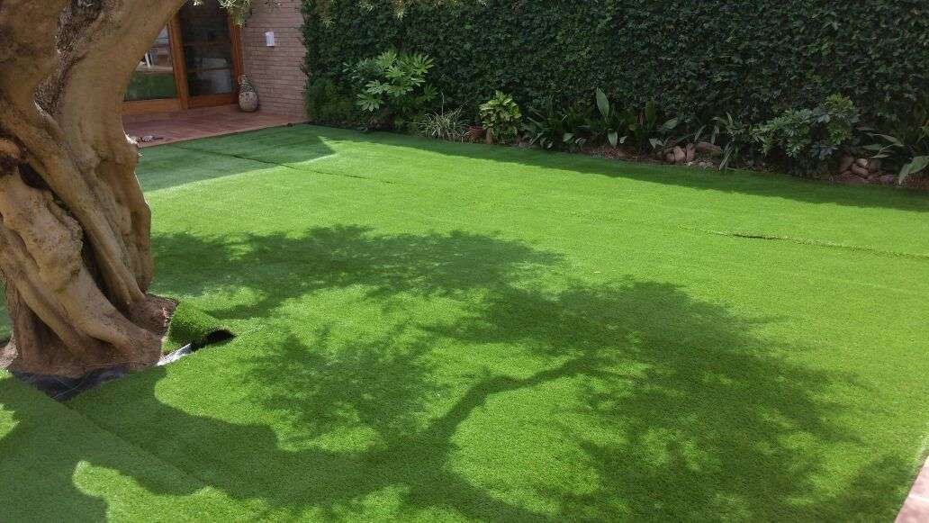 Instalación de césped artificial en Paterna con Agrovert Levante
