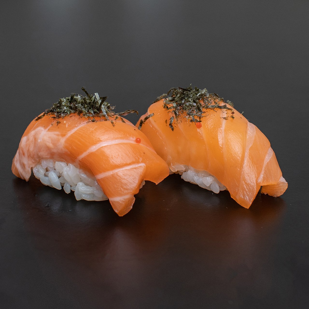 Nigiri Salmon Agua Loca