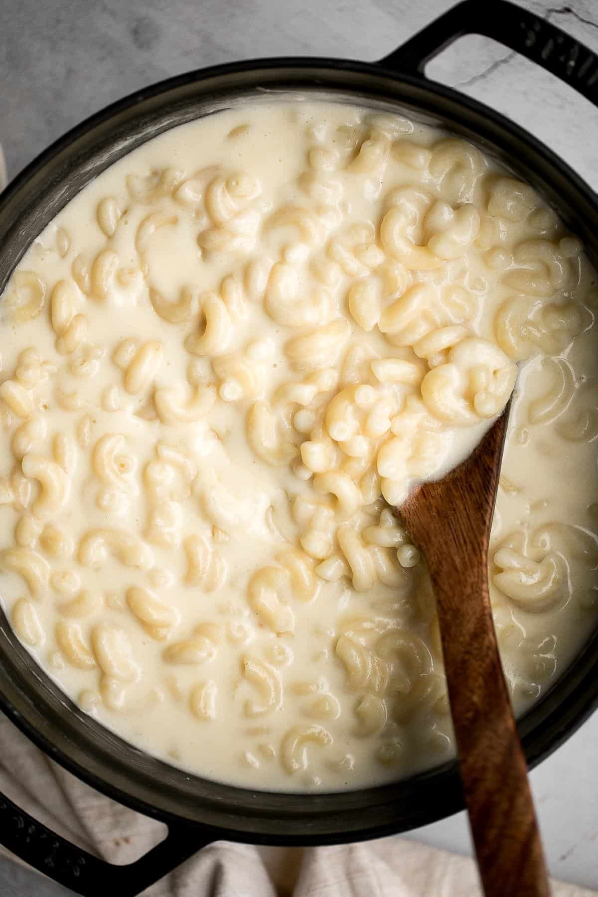 Stovetop Mac and Cheese with White Cheddar Ahead of Thyme(07)