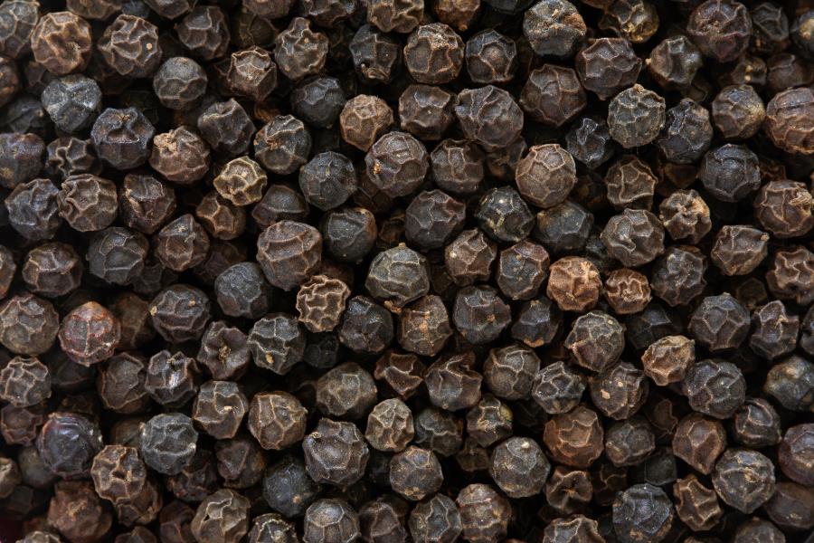 Pure & Natural Black Pepper Essential Oil