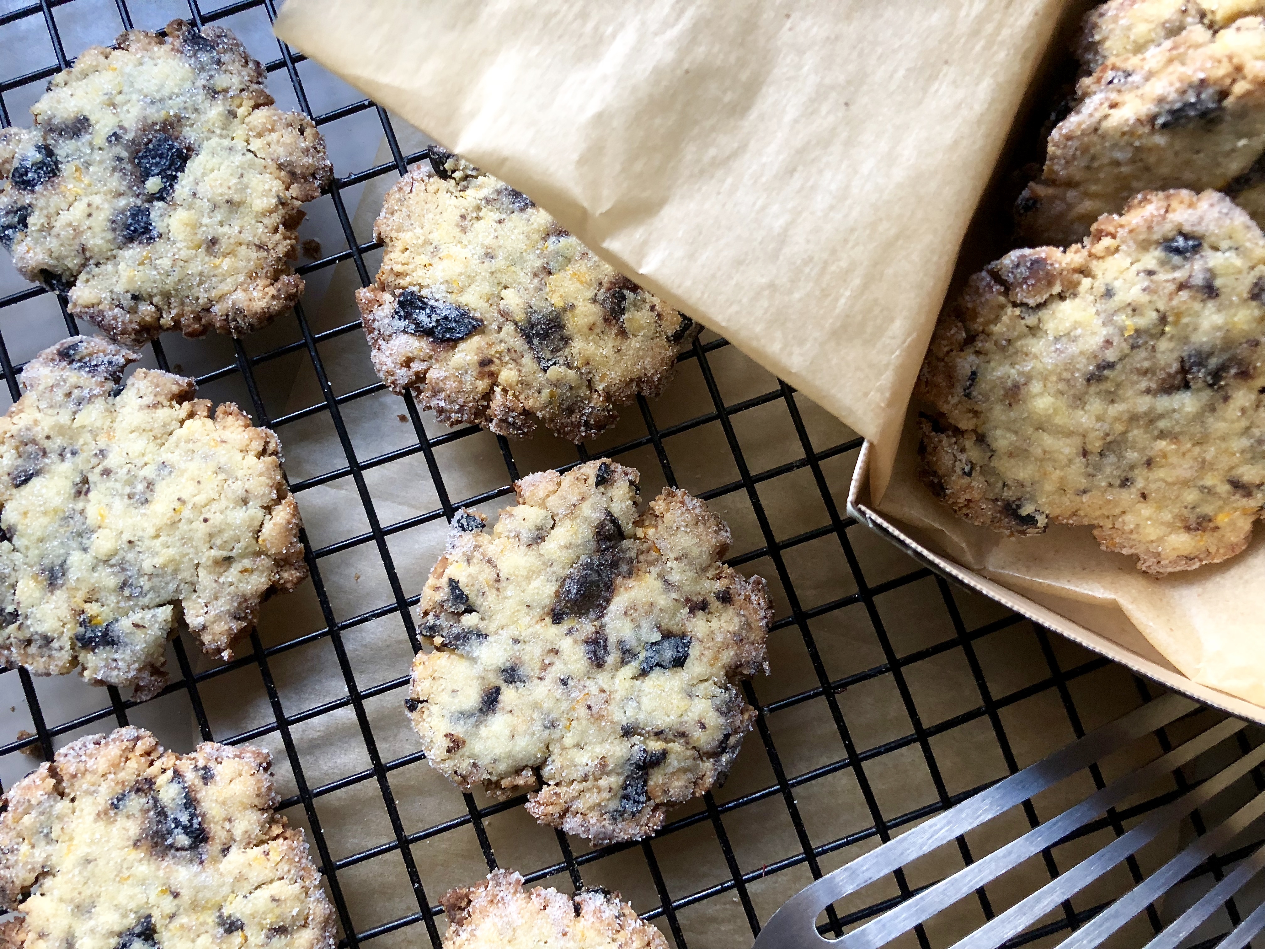 portuguese black olive cookies