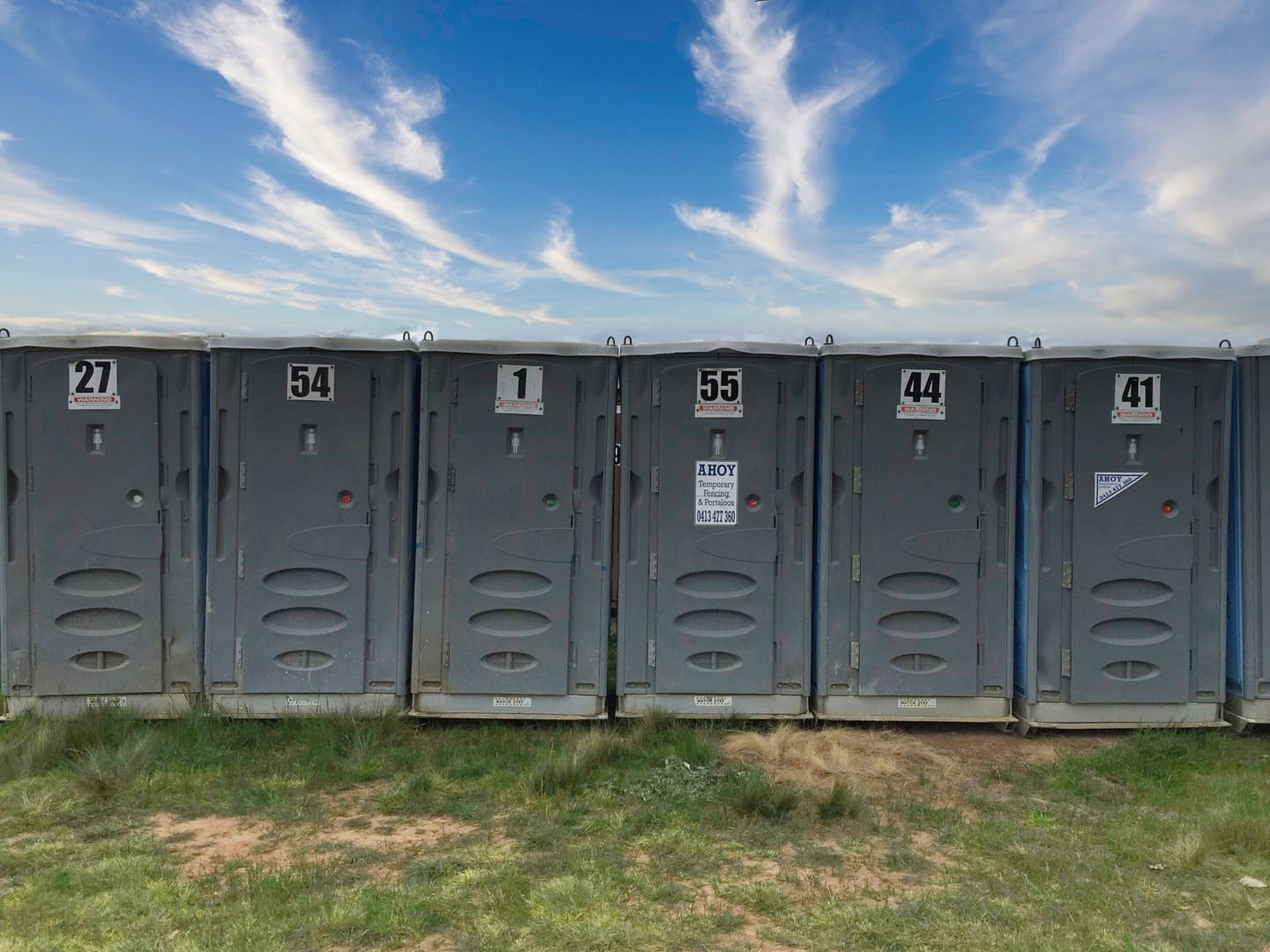 A Guide To Deciding How Many Portable Toilets Per Person